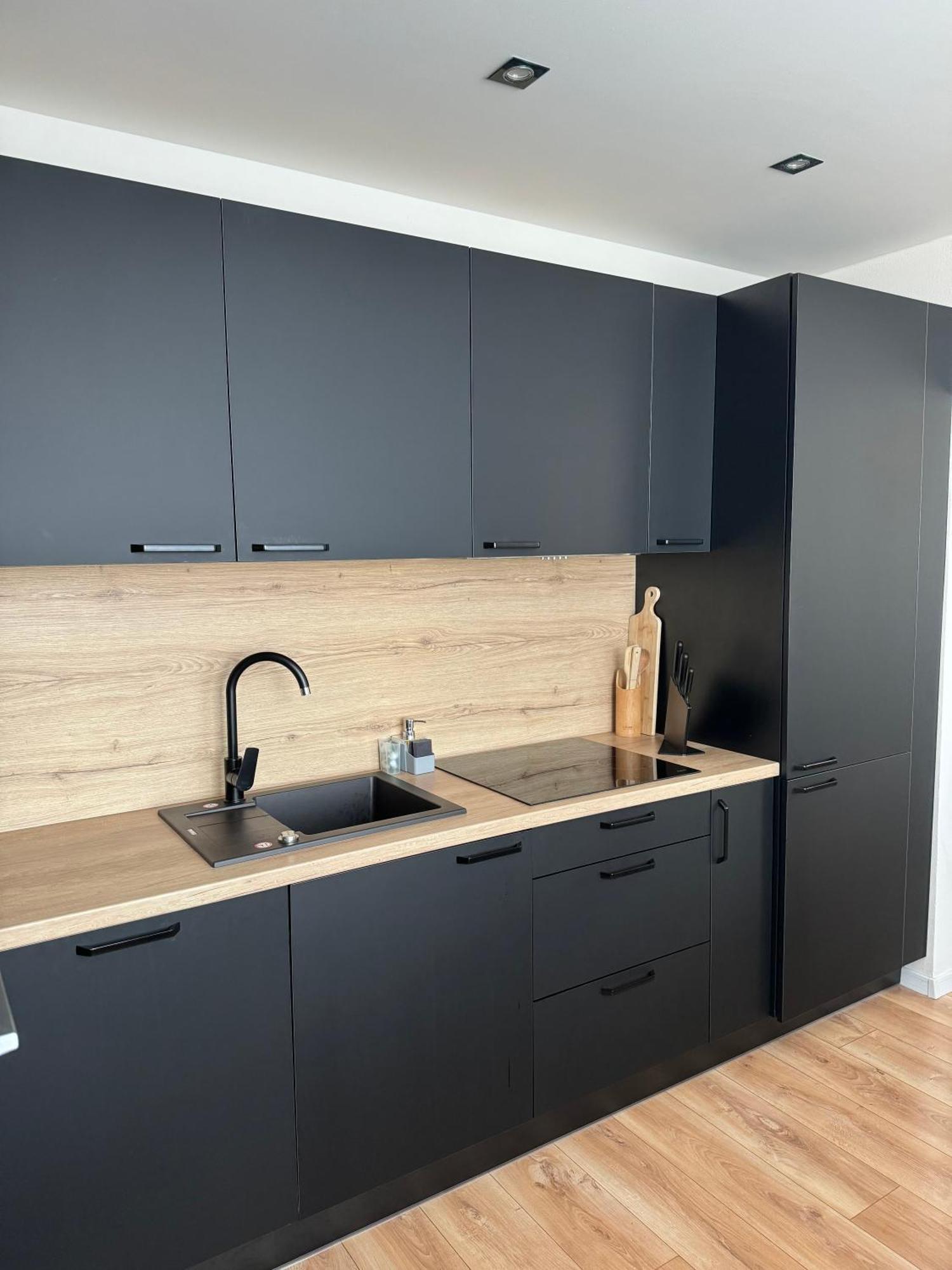 Modern Central Apartment ニトラ エクステリア 写真
